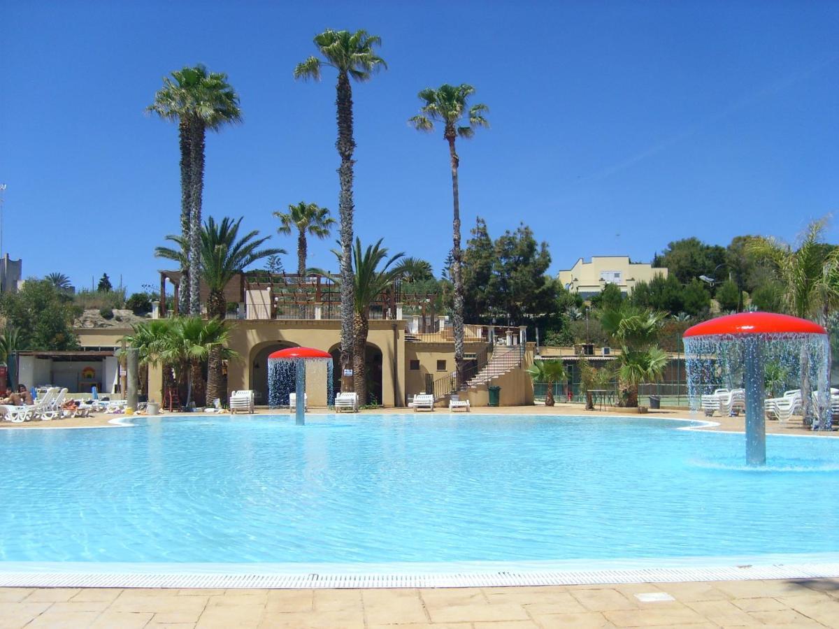 Sporting Club Village *